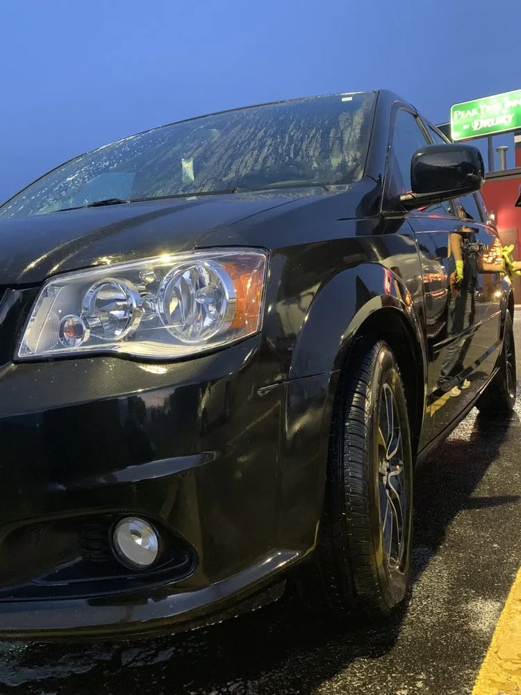 Affordable outdoor landscaping experts serving Sikeston, MO - Royal Crown