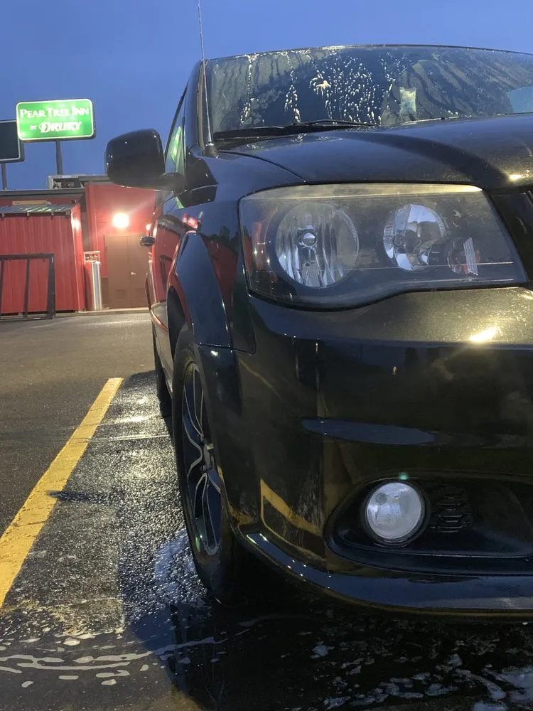 Affordable landscape design in Sikeston, MO by Royal Crown