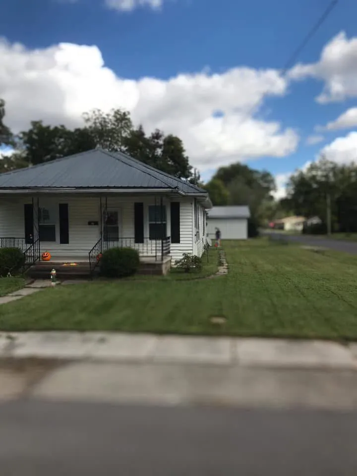 Reliable outdoor landscaping in Sikeston, MO - Royal Crown