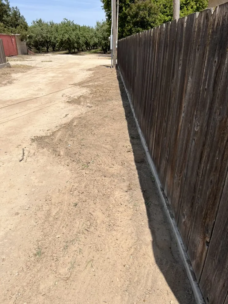 Custom lawn care service experts serving Modesto, CA - Royal Cuts Landscape