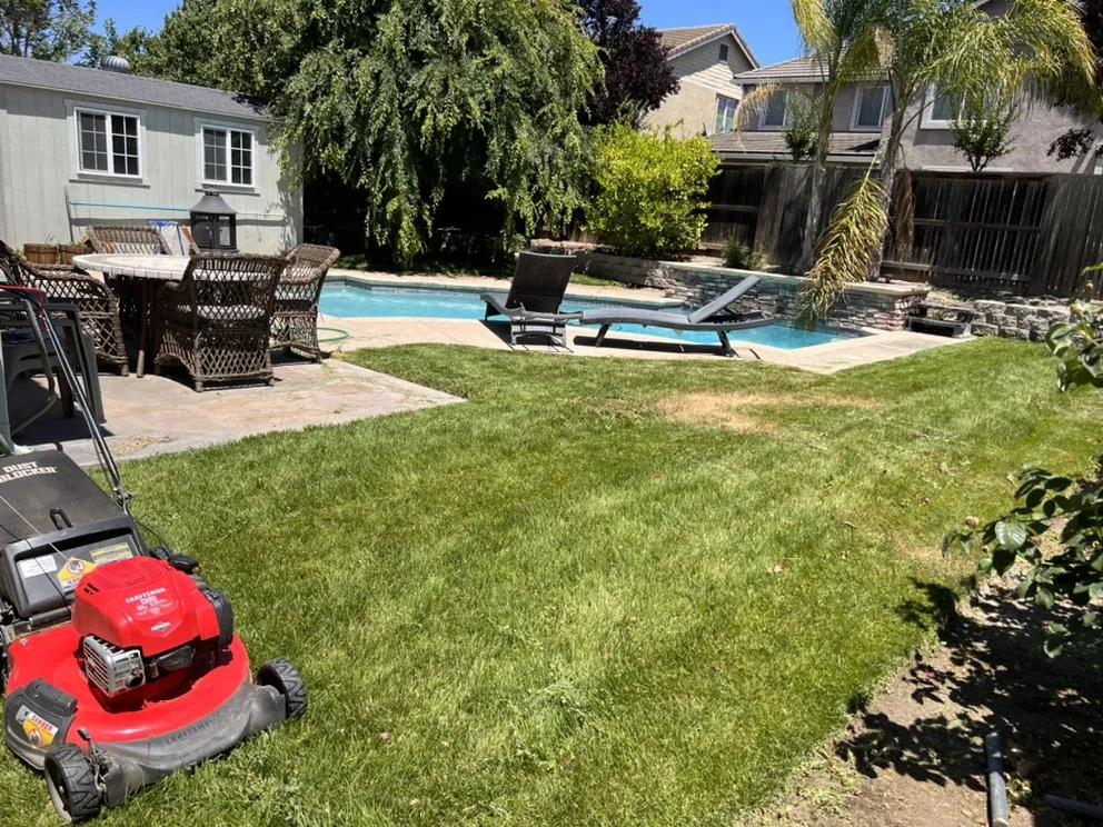 Affordable garden landscaping experts serving Modesto, CA - Royal Cuts Landscape