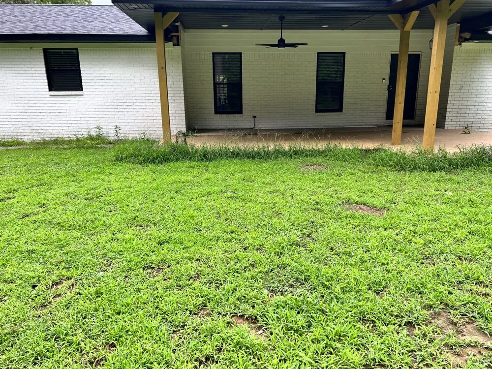 Affordable garden landscaping in Little Rock, AR by Royal Cuts Landscaping & Lawn Services