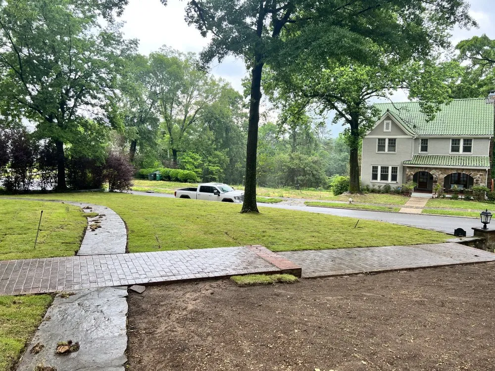 Trusted lawn care service in Little Rock, AR by Royal Cuts Landscaping & Lawn Services