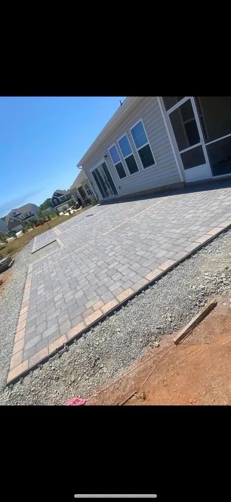 Reliable lawn care service in Mooresville, NC - Royal Fiscal Landscaping