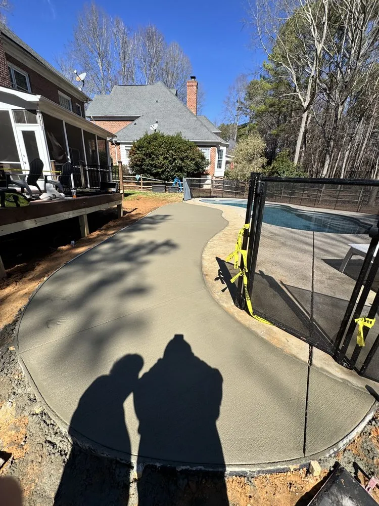 Expert landscaping services near you in Mooresville, NC by Royal Fiscal Landscaping