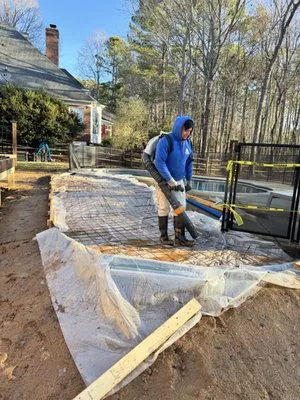 Royal Fiscal Landscaping Logo