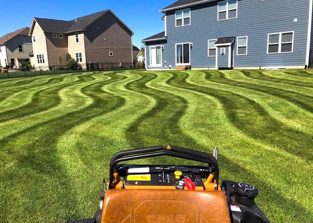 Professional yard maintenance experts serving Virginia Beach, VA - Royal Green Landscapes