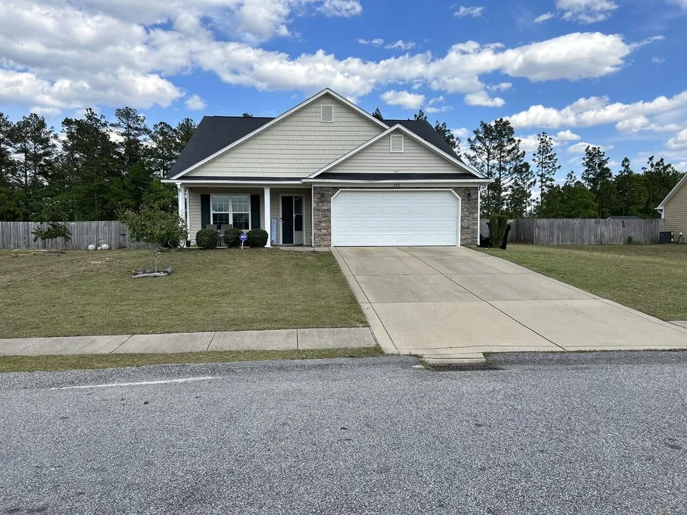 Top-rated yard cleanup service for beautiful yards across Raeford, NC - Royal green landscaping and lawn care