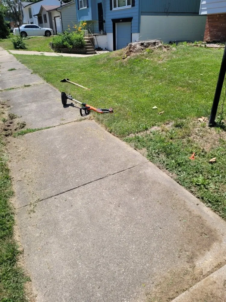 Affordable outdoor landscaping in West Peoria, IL by Royal Green