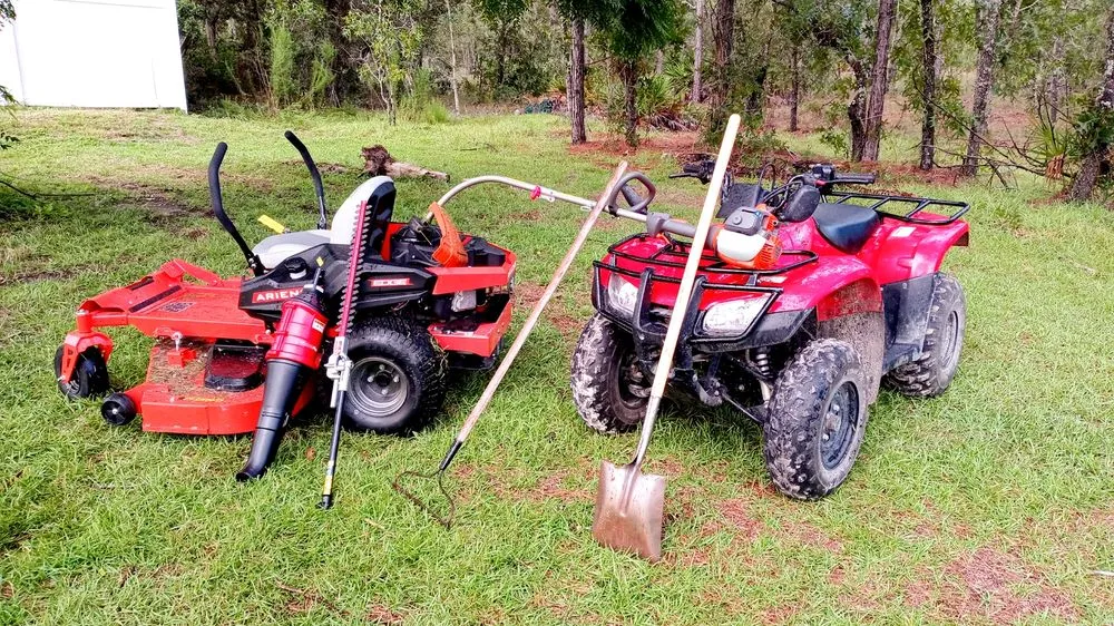 Top-rated yard maintenance for homes in Brooksville, FL by Royal Highlands Finest Property Management & Debri Hauling