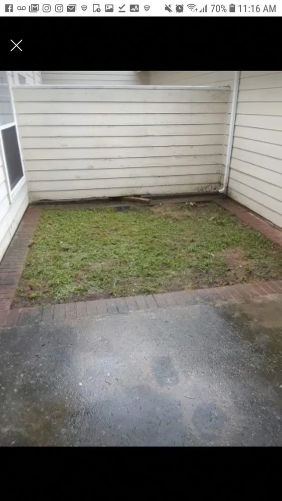 Professional lawn mowing service in Nolanville, TX by Royal House Landscaping