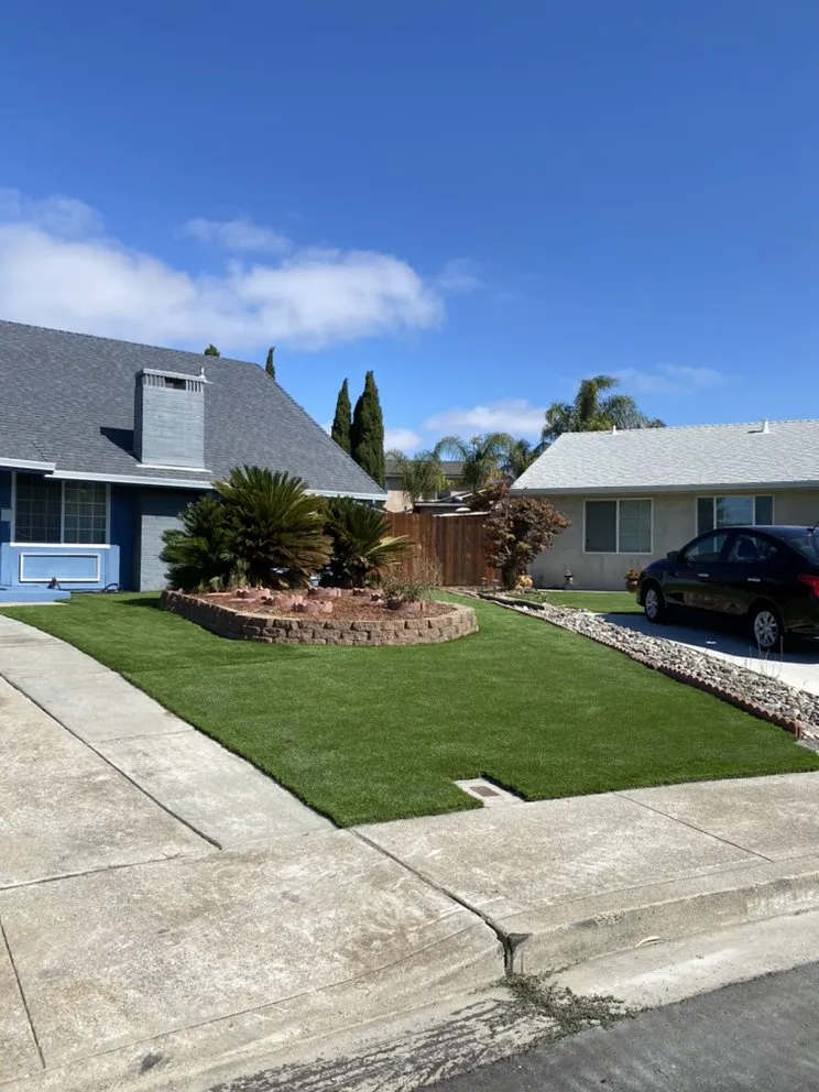 Custom garden landscaping experts serving East Palo Alto, CA - Royal Landscaping