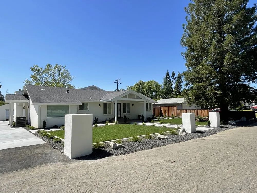 Top-rated lawn care service in Elverta, CA - Royal Landscaping