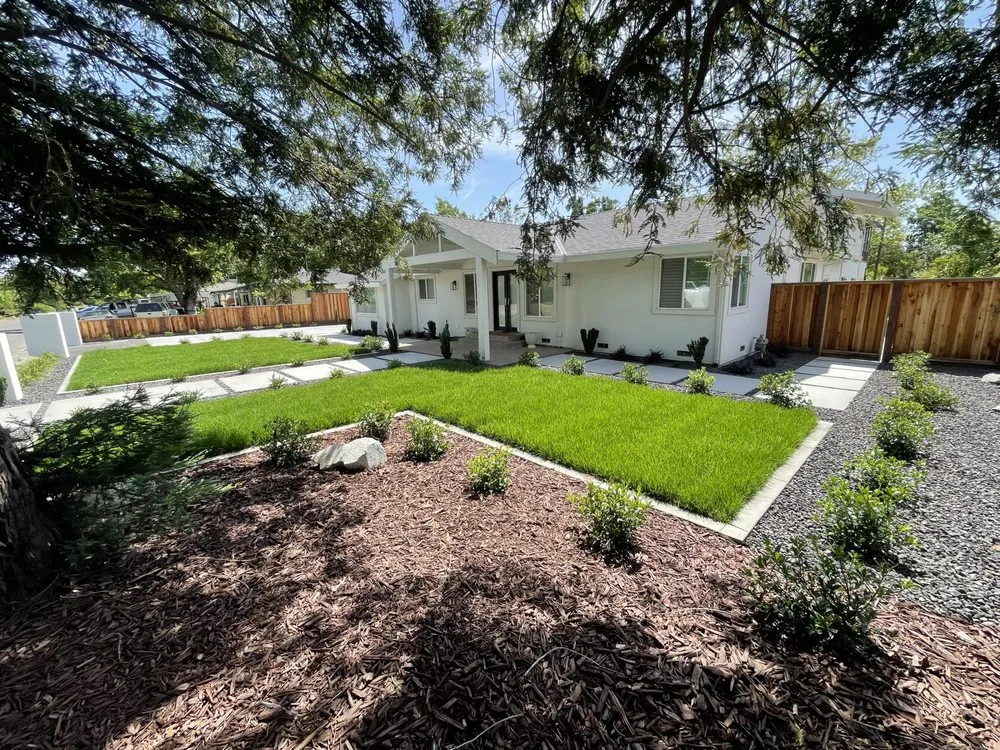 Local garden landscaping experts serving Elverta, CA - Royal Landscaping