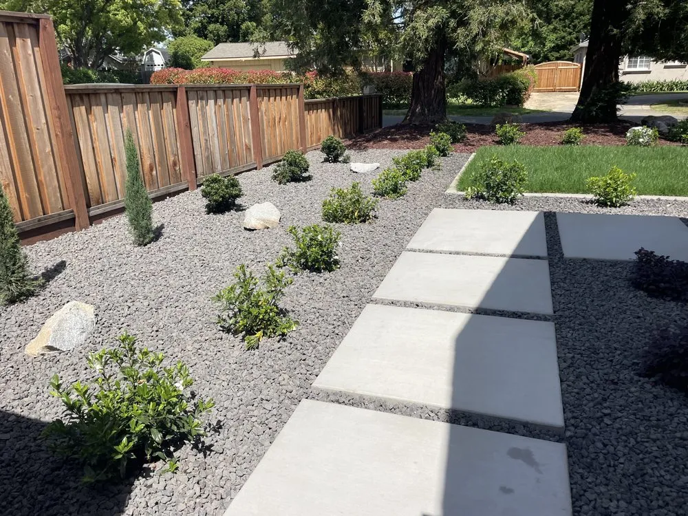 Professional yard maintenance experts serving Elverta, CA - Royal Landscaping