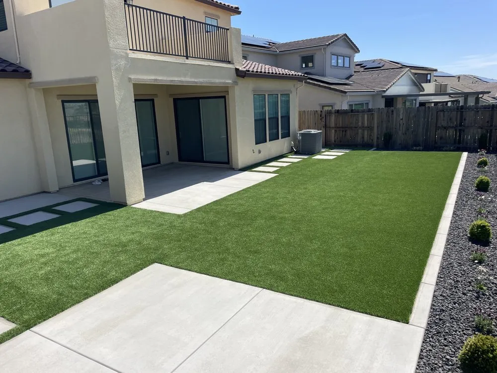 Expert garden landscaping for residential properties across Elverta, CA - Royal Landscaping