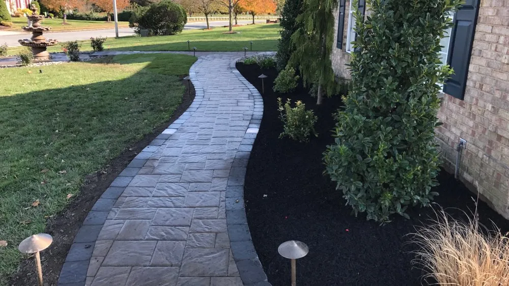 Top-rated garden landscaping in Stratford, NJ by Royal Landscaping