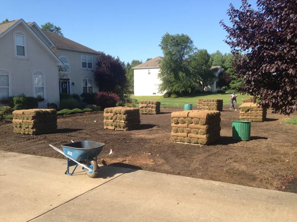 Expert yard cleanup service experts serving Stratford, NJ - Royal Landscaping