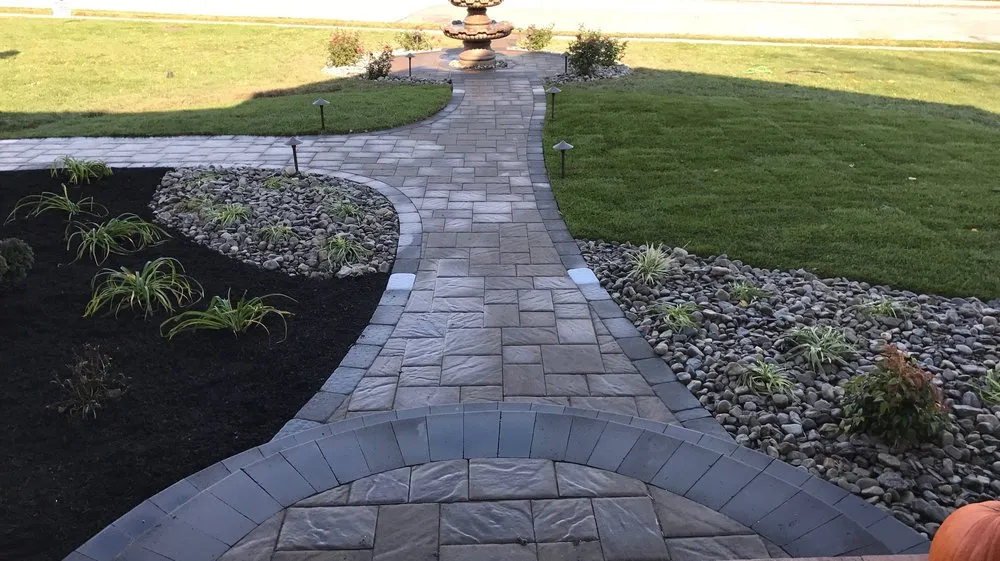 Top-rated lawn care service in Stratford, NJ by Royal Landscaping