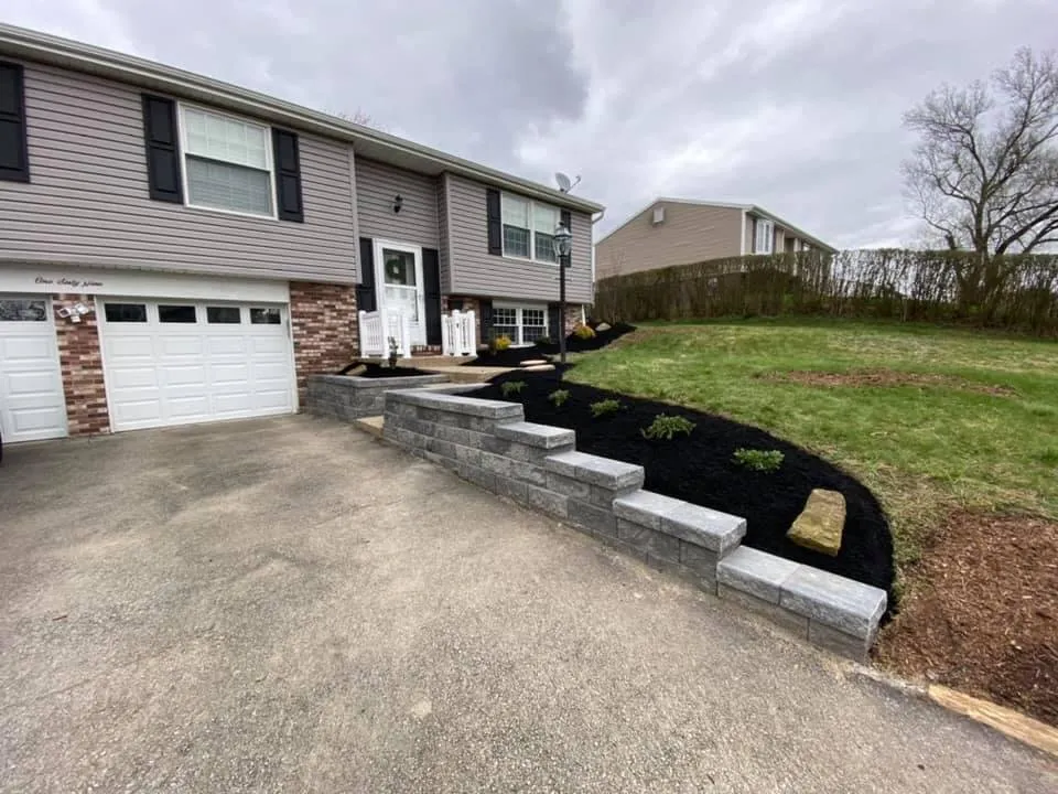 Local landscaping services experts serving Trafford, PA - Royal Landscaping