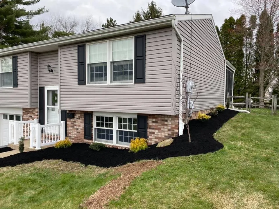 Expert landscaping services in Trafford, PA - Royal Landscaping