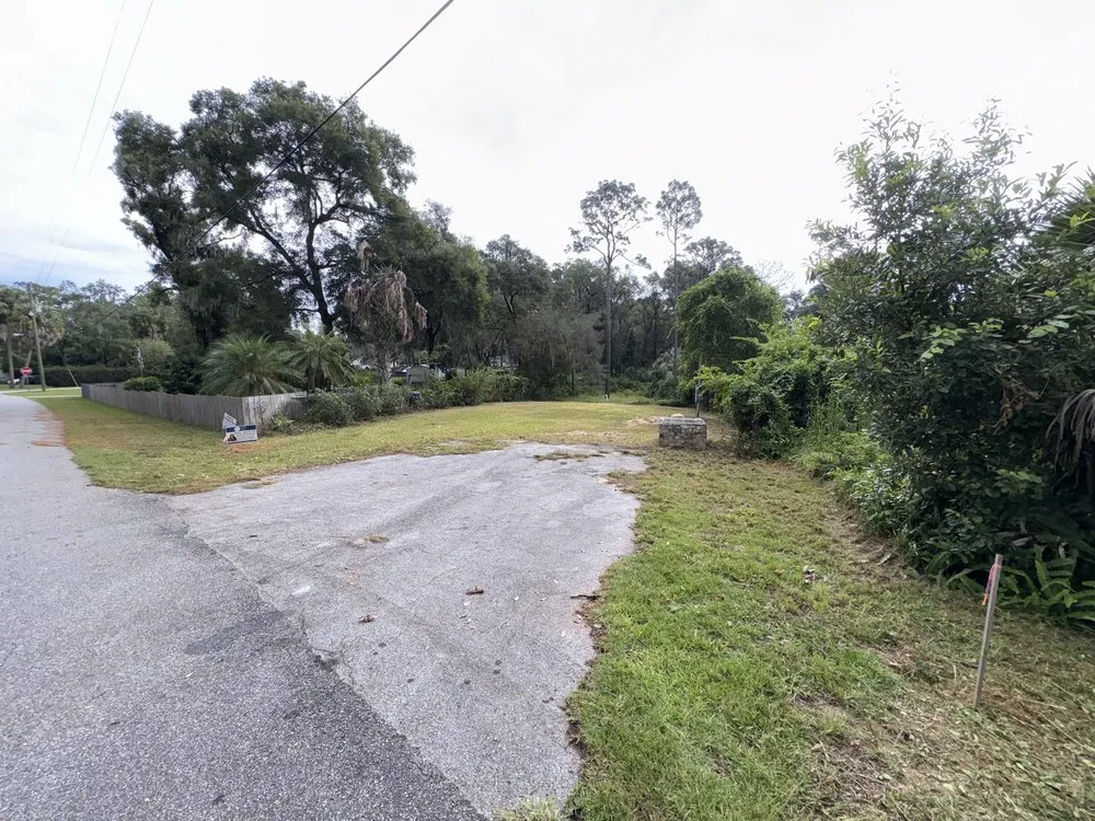 Local landscape design experts serving Wildwood, FL - Royal Lawn Servics