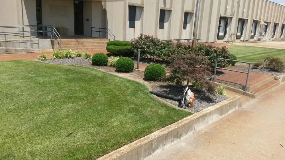 Expert landscape design near you in Cape Girardeau, MO by Royal Lawns Landscape Management