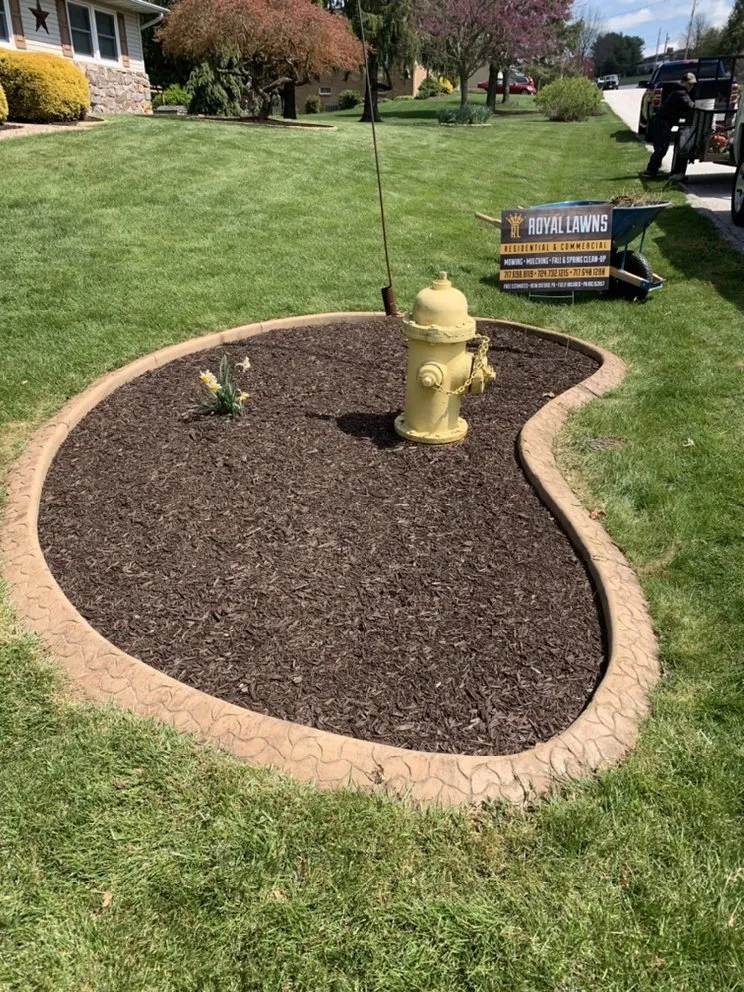 Reliable lawn mowing service in New Oxford, PA - Royal Lawns