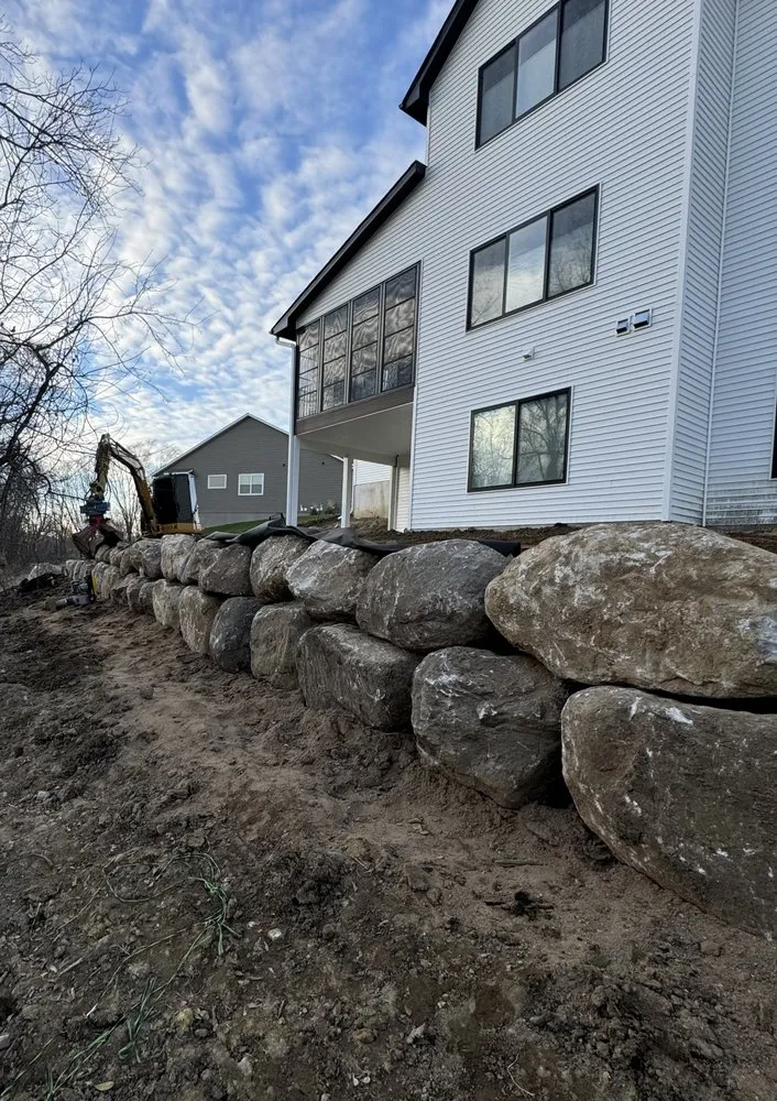 Reliable lawn care service in Prior Lake, MN - Royal Oak Landscaping