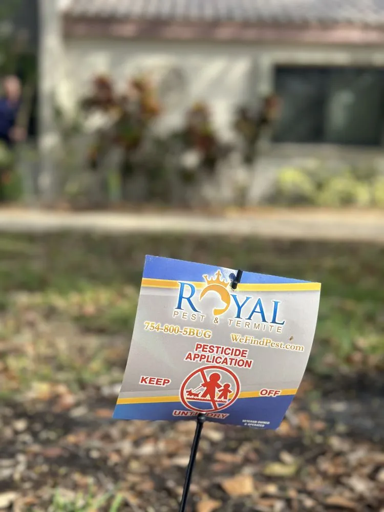 Trusted lawn care service with custom design in Pembroke Pines, FL by Royal Pest & Termite