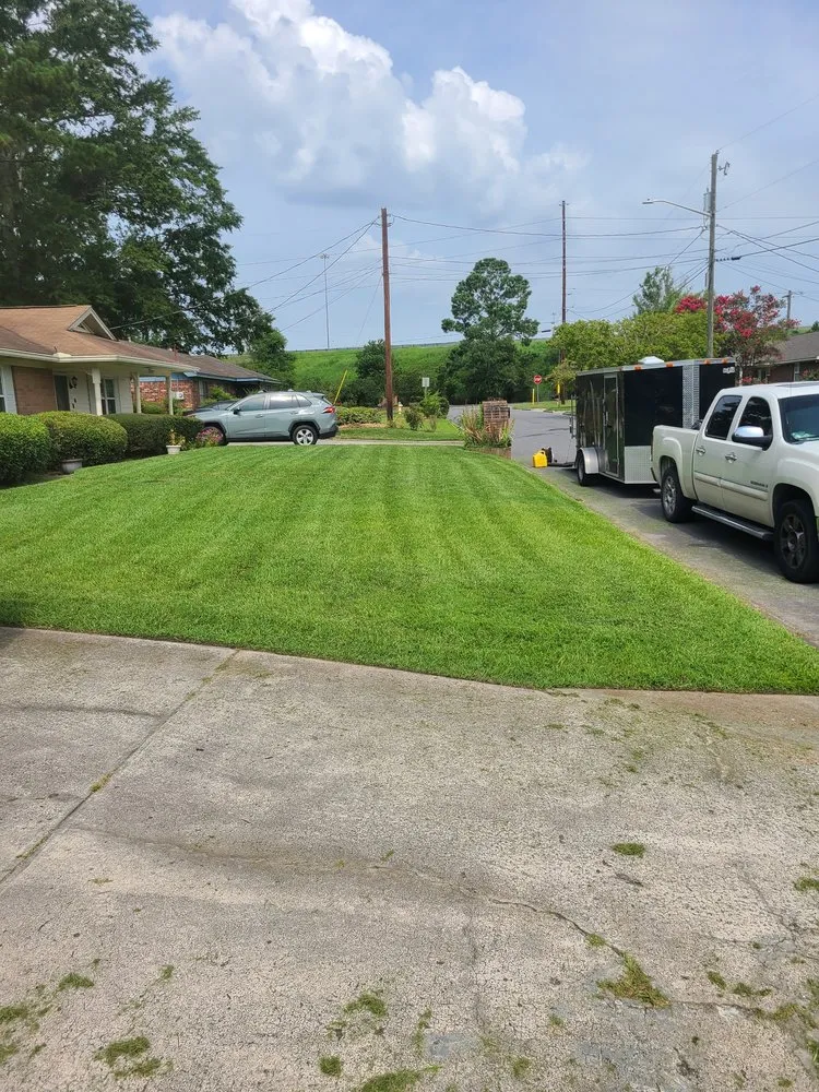 Affordable landscape installation experts serving Savannah, GA - Royal Rhodes Lawn Service