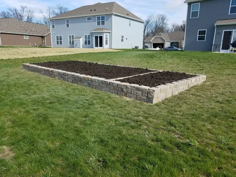 Affordable landscape design for homes in Indianapolis, IN by Royal Standard