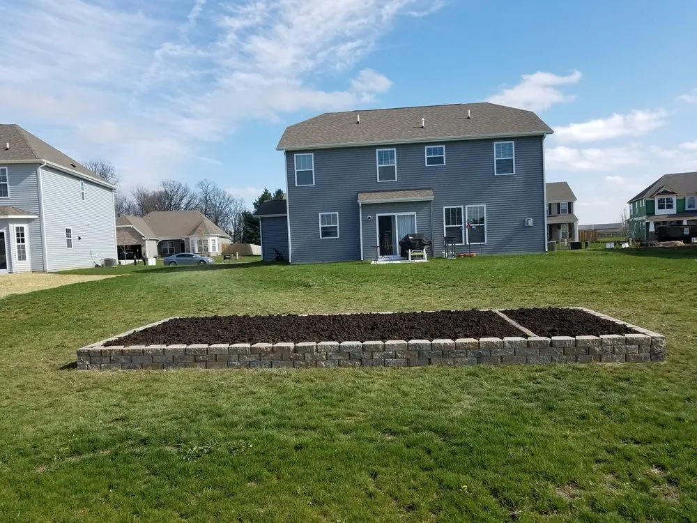 Reliable yard maintenance in Indianapolis, IN by Royal Standard
