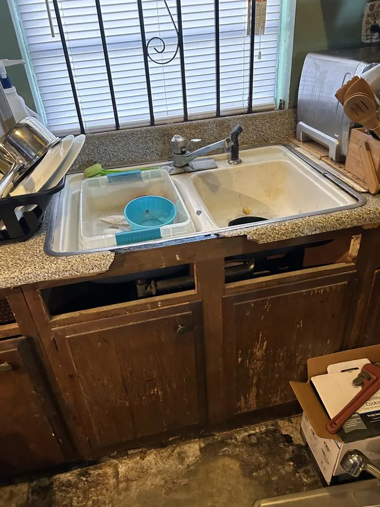 Reliable yard maintenance for outdoor upgrades in Savannah, GA by Royal Touch of Class and Design