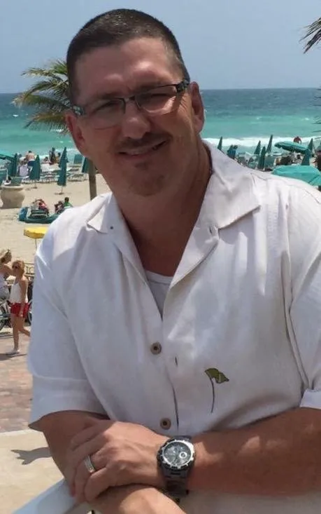 Reliable lawn mowing service with custom design in Fort Lauderdale, FL by Royal Tree Service & Landscaping