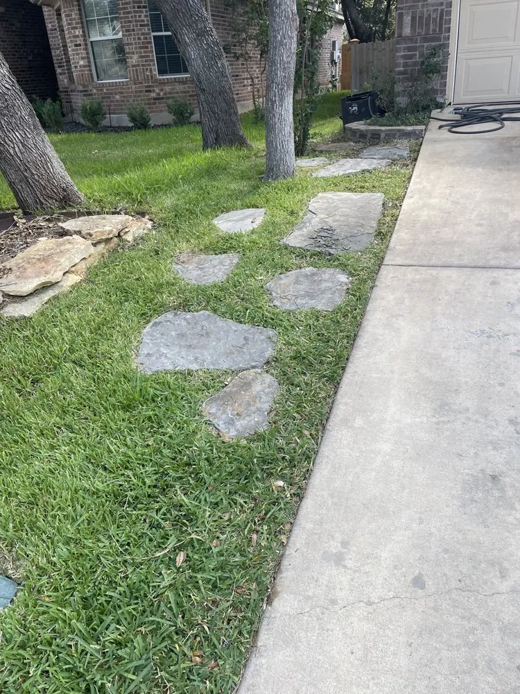Custom yard cleanup service in San Antonio, TX - Royal Village Lawn Care