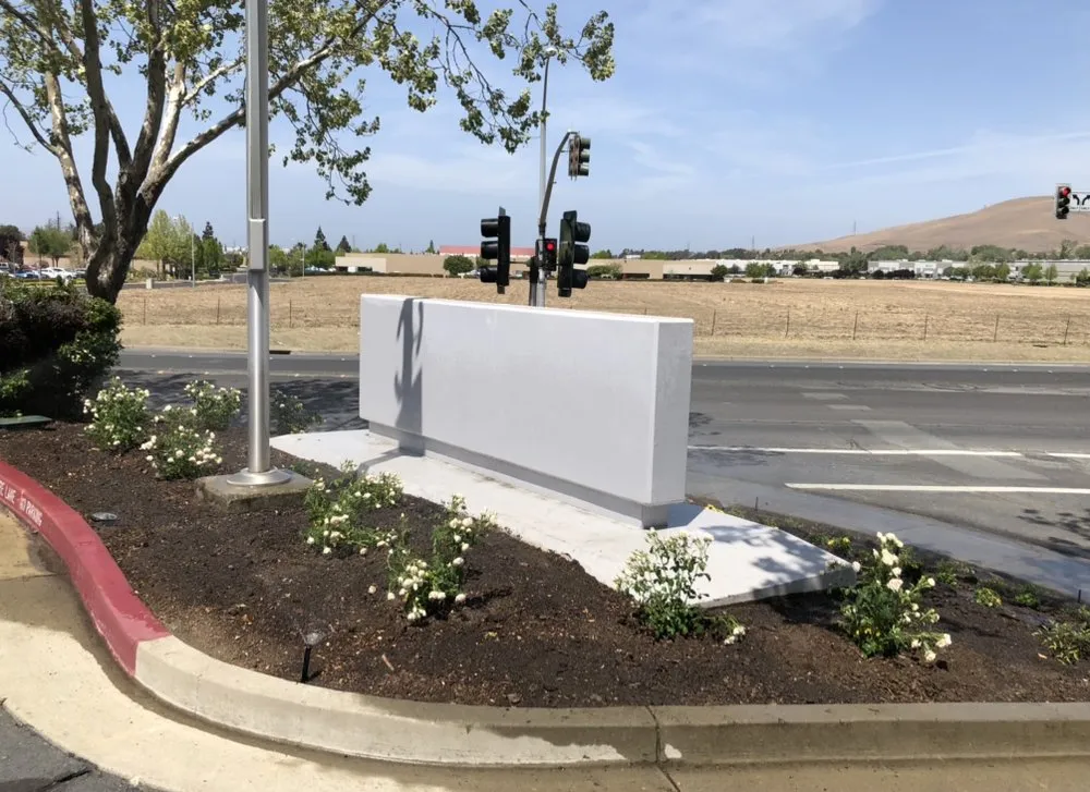 Local landscaping services experts serving Fairfield, CA - Royal Vision Landscape