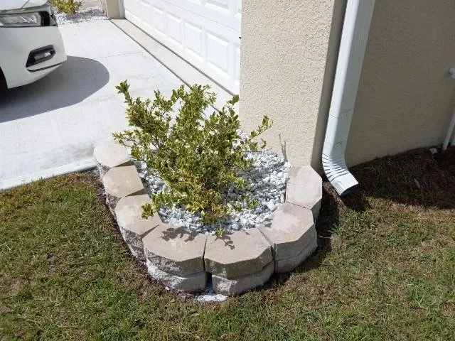 Custom outdoor landscaping in St. Cloud, FL by Royal Yards Landscape and Maintenance