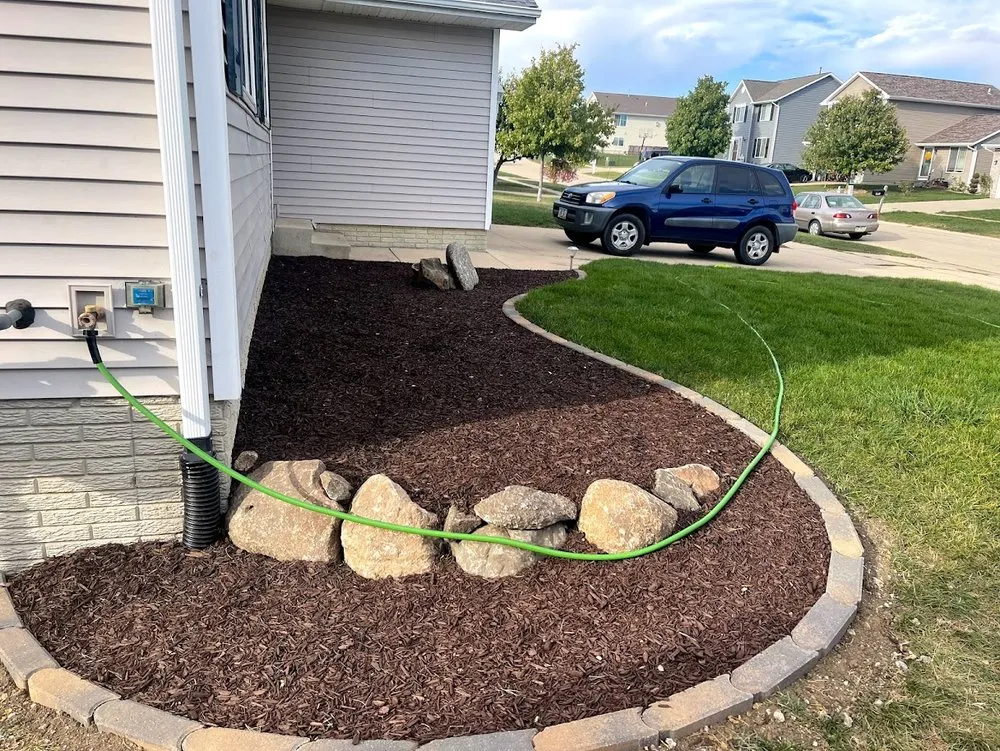 Local residential landscaping in Marion, IA - Royals Design and Landscaping