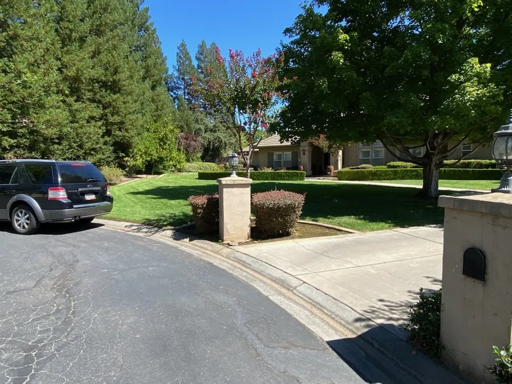 Trusted residential landscaping in Sacramento, CA - Royalties Landscaping Maintenance
