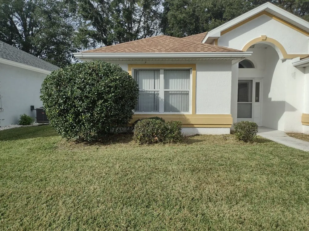 Reliable lawn mowing service experts serving Ocala, FL - Royalty Cutz of Central Florida