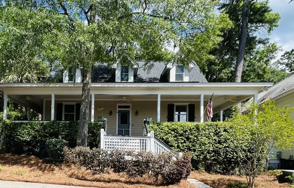 Custom landscaping services near you in Beaufort, SC by Royalty Landscaping