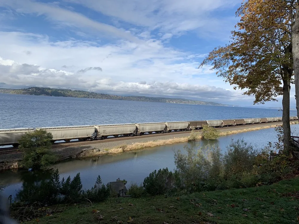 Expert residential landscaping experts serving Everett, WA - Royalty Landscaping Services