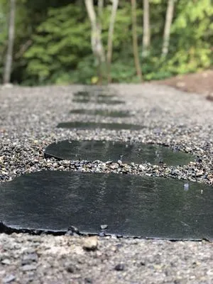 Royalty Landscaping Services Logo