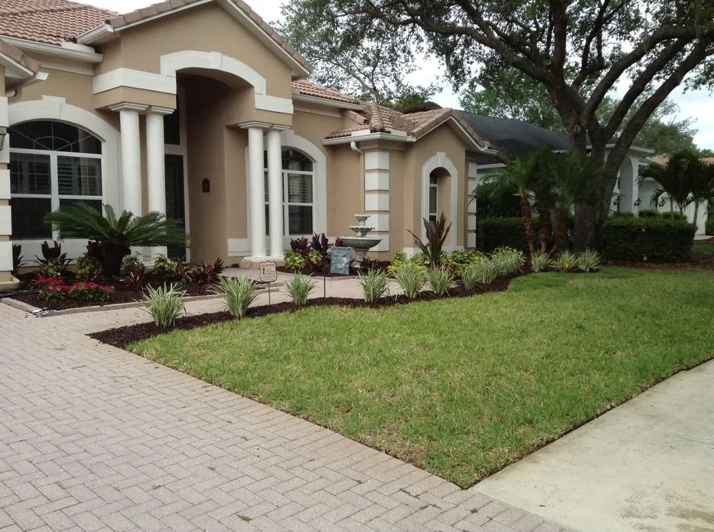 Expert lawn mowing service in Wesley Chapel, FL by Royalty Lawn & Landscaping Inc