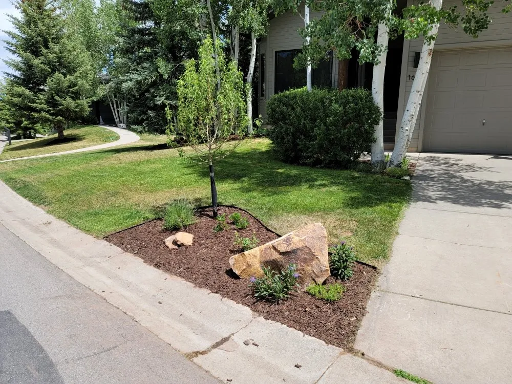 Affordable landscaping services experts serving Heber City, UT - Royalty Lawn Care Maintenance