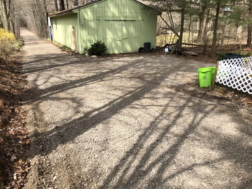Affordable yard cleanup service for year-round maintenance in Byron, MI by Royalty Services