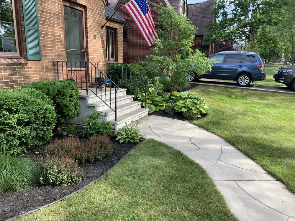 Top-rated garden landscaping in Buffalo, NY - Royalty’s Landscaping