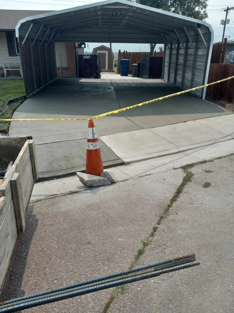 Trusted lawn mowing service in Colorado Springs, CO - Rozco's Construction