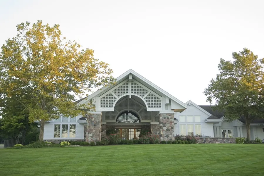 Professional outdoor landscaping in Fort Wayne, IN by Rozelle Lawn and Landscape